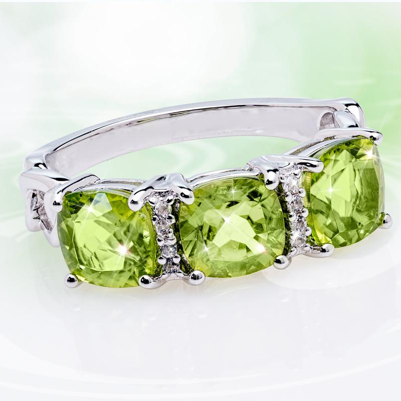 Verdant Peridot Ring
